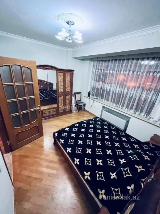 2 200 AZN - 4 otaqlı mənzil Kirayə (aylıq), İçəri şəhər, Səbail, Bakı