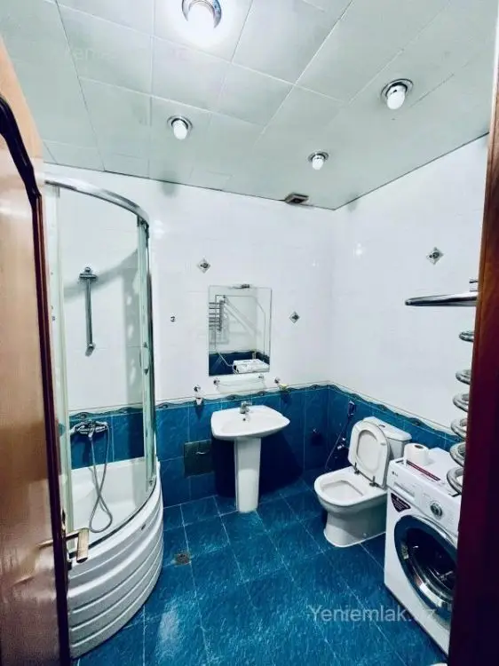 2 200 AZN - 4 otaqlı mənzil Kirayə (aylıq), İçəri şəhər, Səbail, Bakı