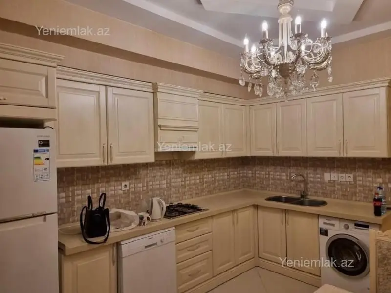 1 200 AZN - 3 otaqlı mənzil Kirayə (aylıq), Yasamal qəs., Yasamal, Bakı