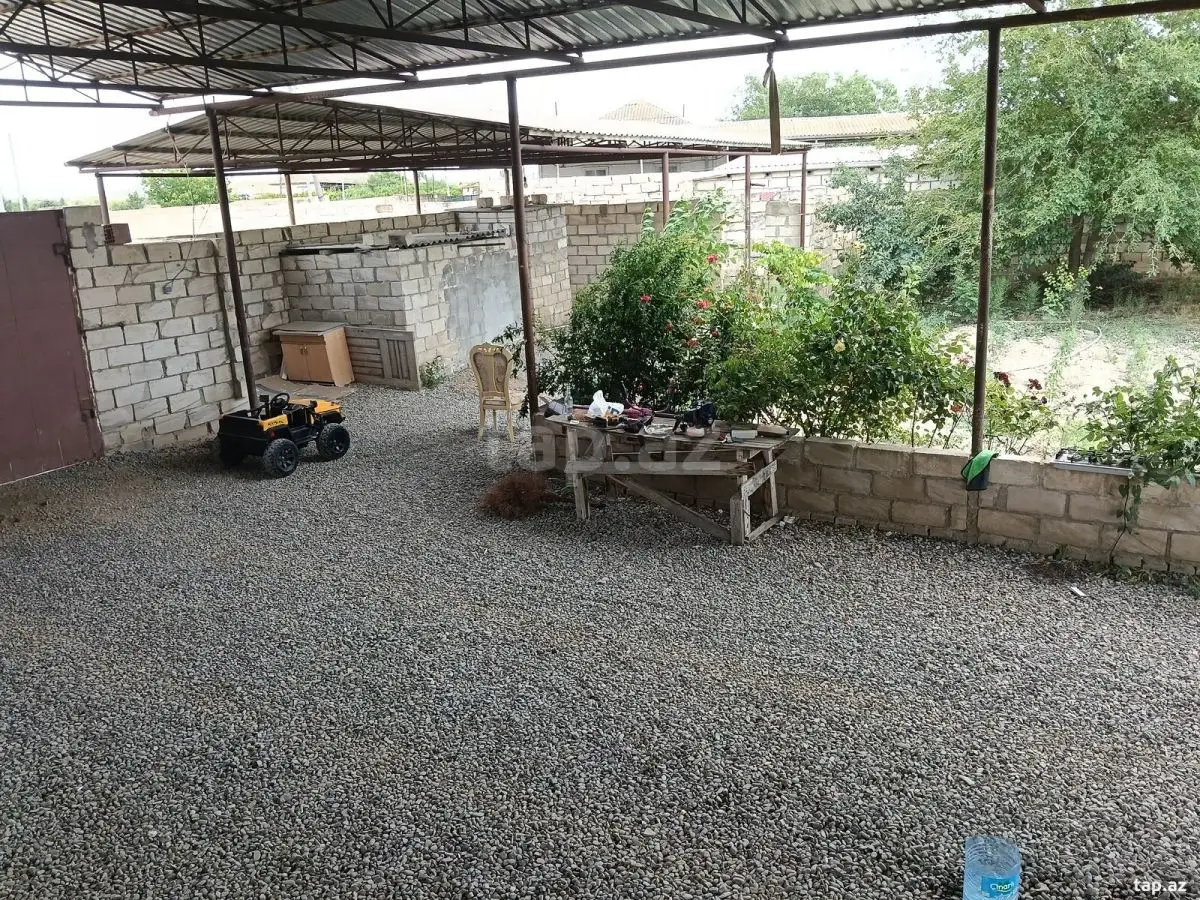 35 000 AZN - 5 otaqlı mənzil , Hacıqabul