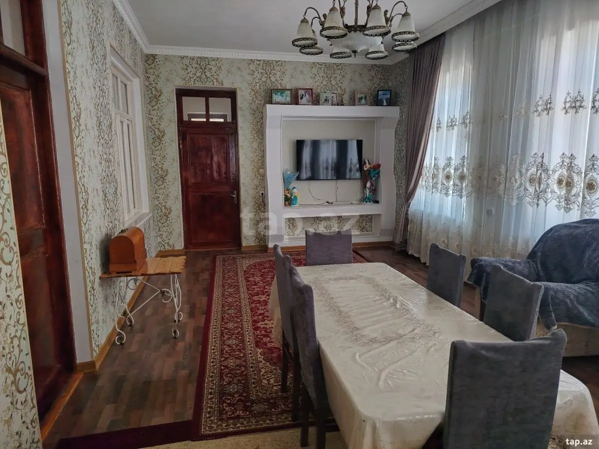 160 000 AZN - 4 otaqlı mənzil , Şəmkir