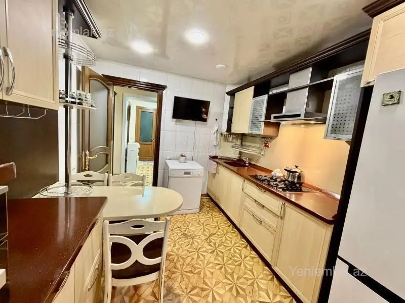 385 000 AZN - 4 otaqlı mənzil Satılır, Yasamal qəs., Yasamal, Bakı