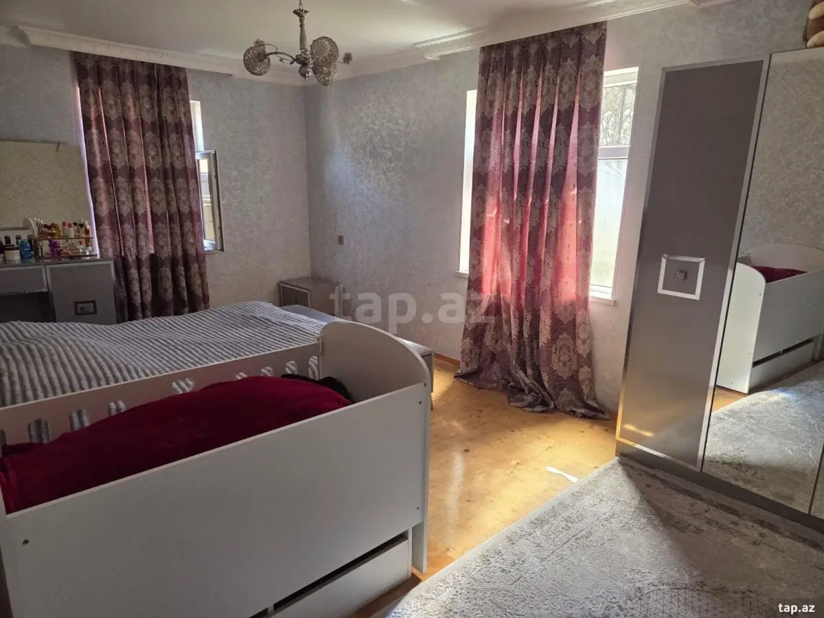 59 000 AZN - 4 otaqlı mənzil , Salyan