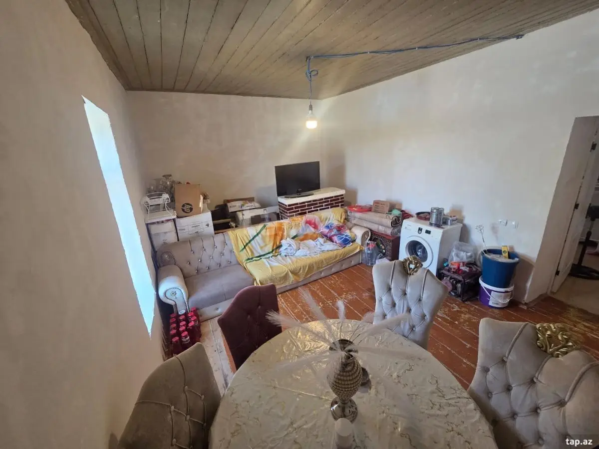 59 000 AZN - 4 otaqlı mənzil , Salyan
