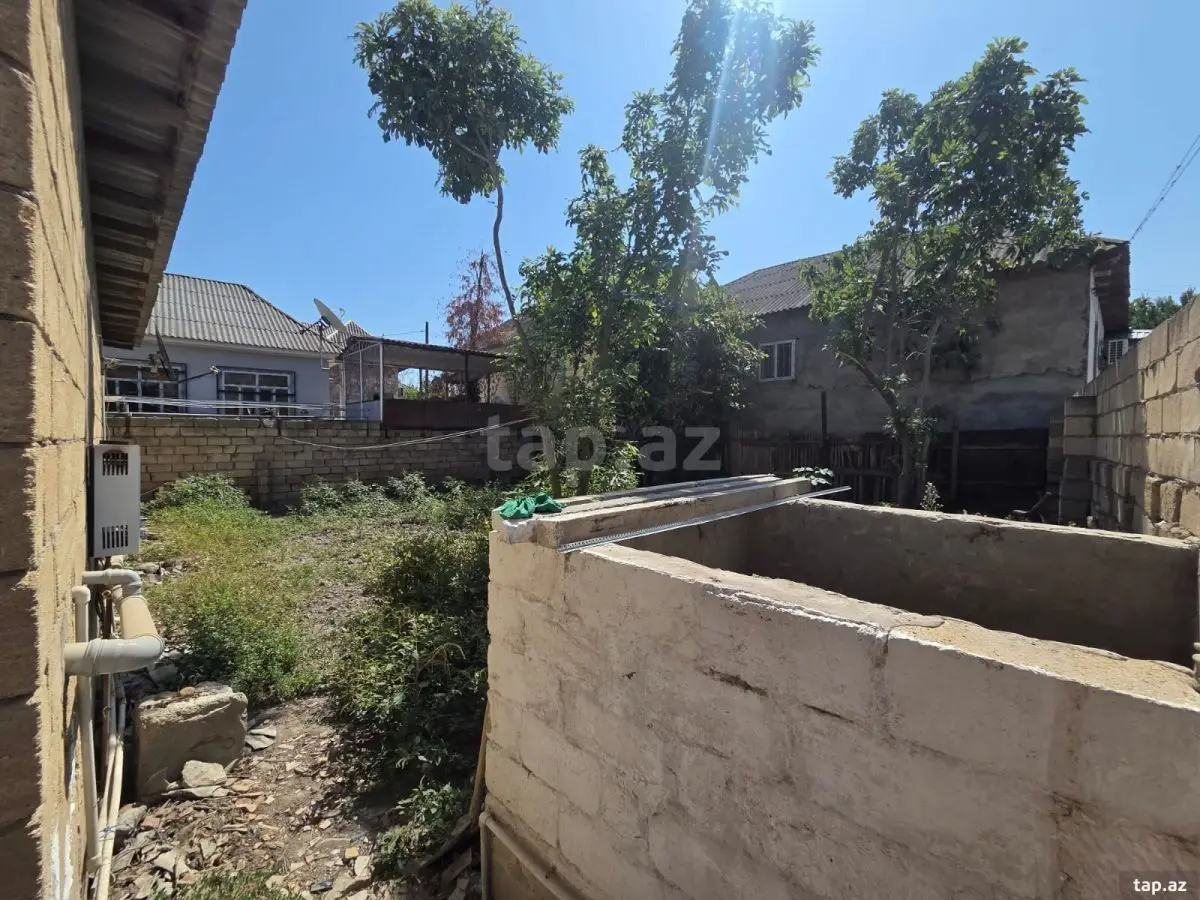 59 000 AZN - 4 otaqlı mənzil , Salyan