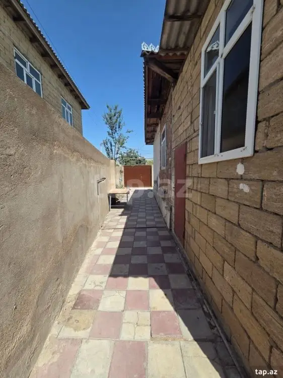 59 000 AZN - 4 otaqlı mənzil , Salyan