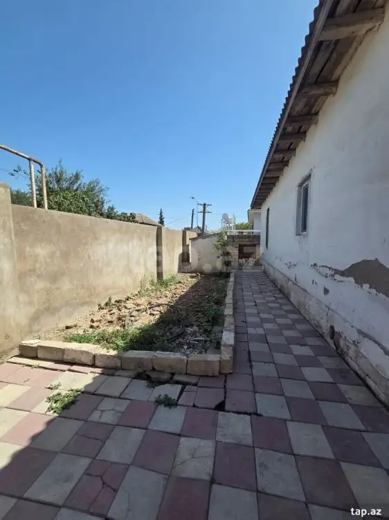59 000 AZN - 4 otaqlı mənzil , Salyan