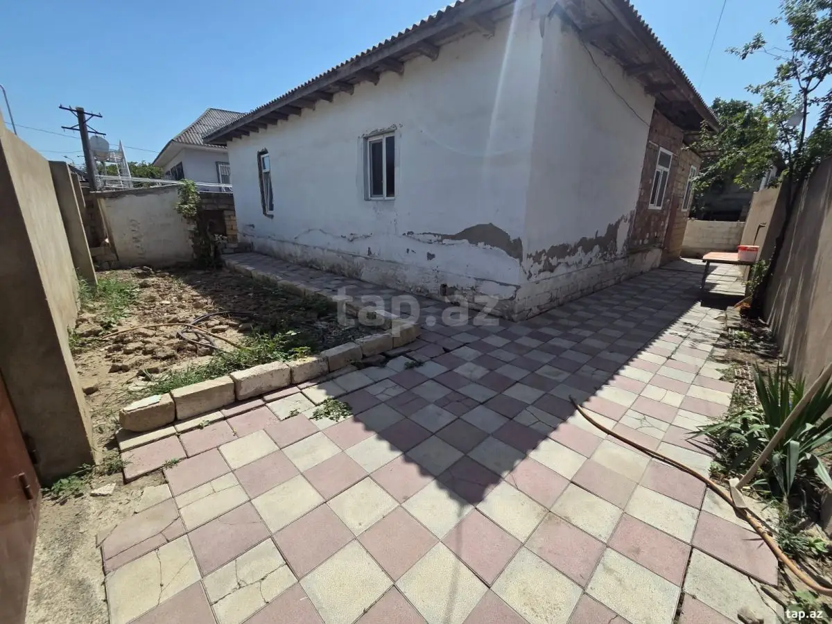 59 000 AZN - 4 otaqlı mənzil , Salyan