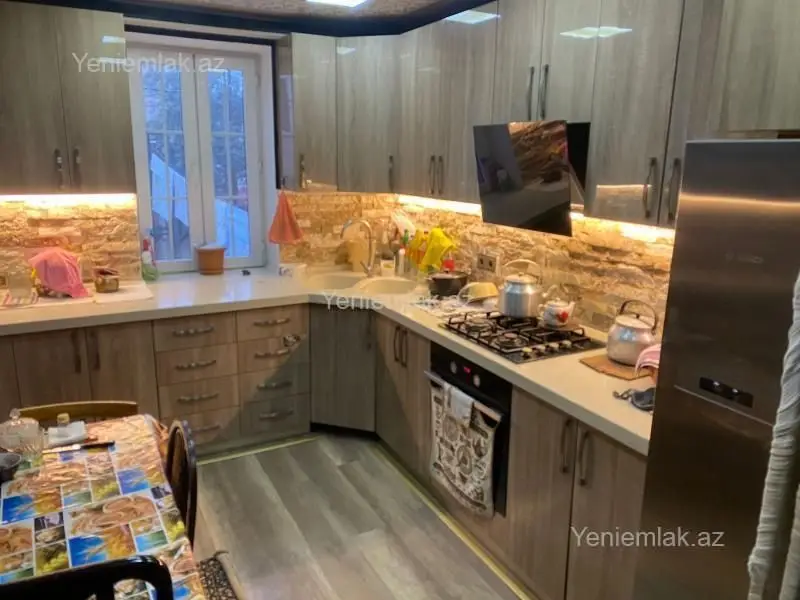 240 000 AZN - 5 otaqlı mənzil Satılır, Qaraçuxur qəs., Suraxanı, Bakı