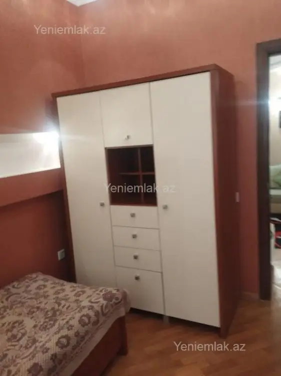 1 200 AZN - 3 otaqlı mənzil Kirayə (aylıq), Yasamal qəs., Yasamal, Bakı