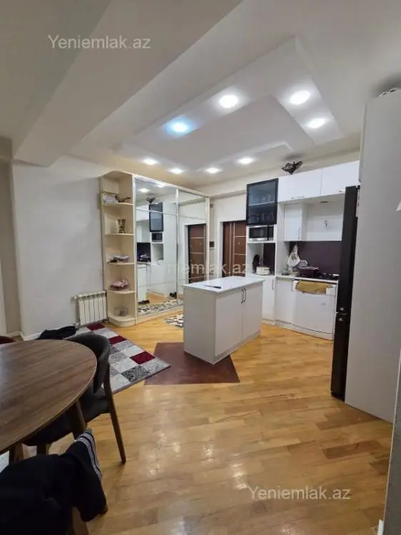 250 000 AZN - 3 otaqlı mənzil Satılır, 8-ci kilometr, Nizami, Bakı