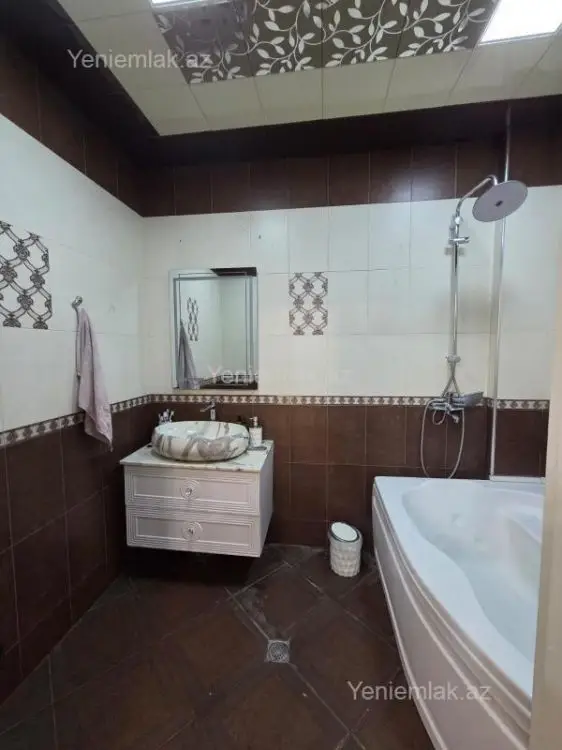 250 000 AZN - 3 otaqlı mənzil Satılır, 8-ci kilometr, Nizami, Bakı