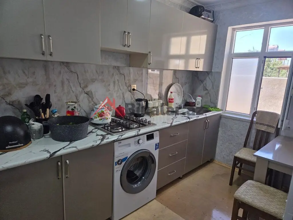 59 000 AZN - 4 otaqlı mənzil Satılır, Salyan