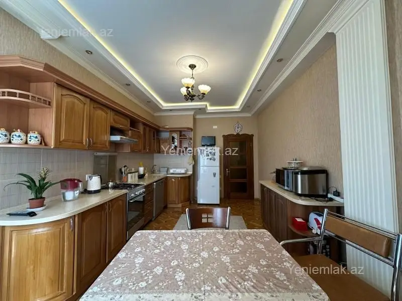 365 000 AZN - 3 otaqlı mənzil Satılır, Yasamal qəs., Yasamal, Bakı