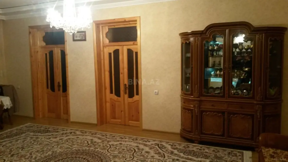 650 AZN - 4 otaqlı mənzil Kirayə (aylıq), Gəncə