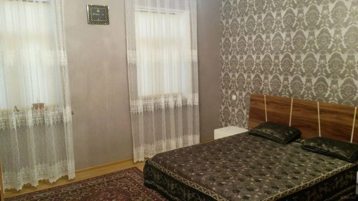 650 AZN - 4 otaqlı mənzil Kirayə (aylıq), Gəncə