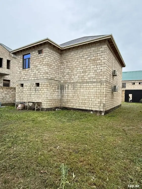 115 000 AZN - 4 otaqlı mənzil , Yevlax