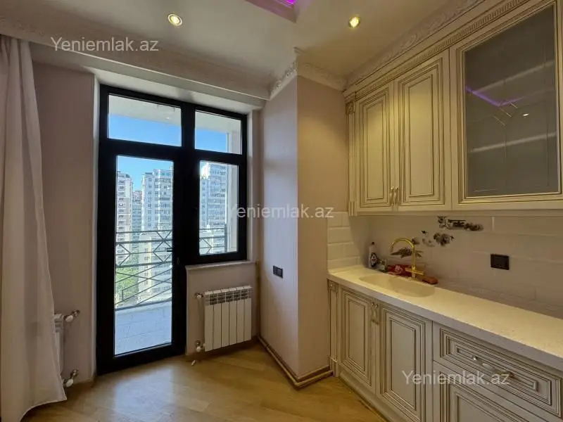 660 000 AZN - 3 otaqlı mənzil Satılır, Nərimanov, Bakı