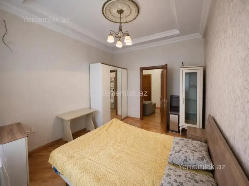 1 000 AZN - 3 otaqlı mənzil Kirayə (aylıq), Yasamal qəs., Yasamal, Bakı
