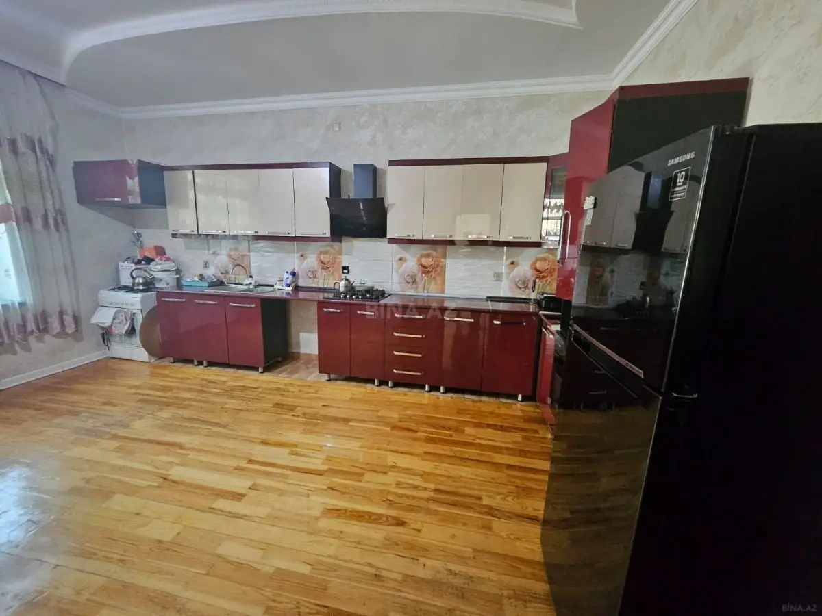 145 000 AZN - 5 otaqlı mənzil Satılır, 28 may qəs., Yevlax