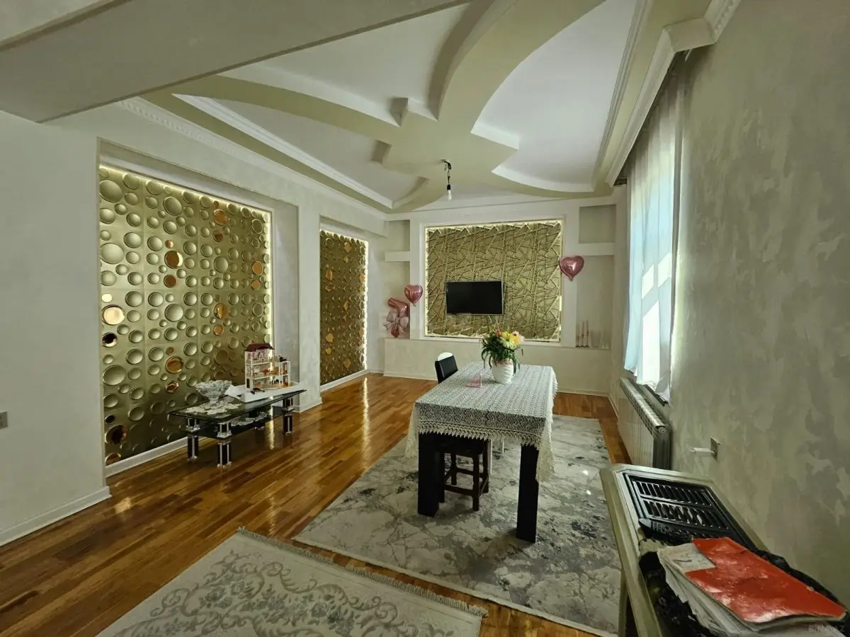 145 000 AZN - 5 otaqlı mənzil Satılır, 28 may qəs., Yevlax