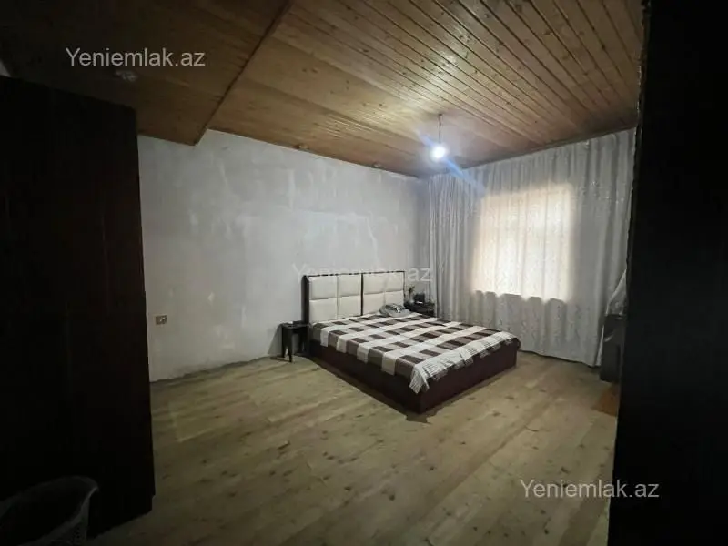 140 000 AZN - 8 otaqlı mənzil Satılır, Saray, Abşeron