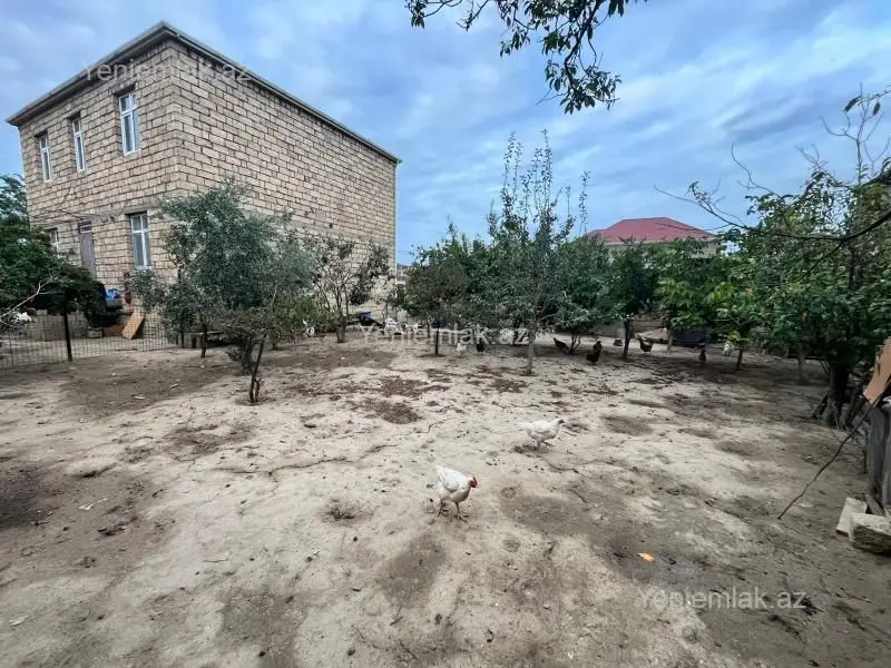 140 000 AZN - 8 otaqlı mənzil Satılır, Saray, Abşeron