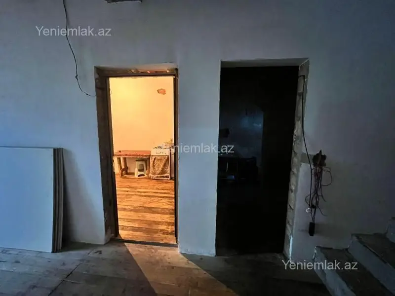 140 000 AZN - 8 otaqlı mənzil Satılır, Saray, Abşeron