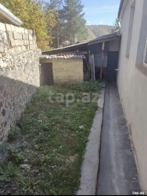 230 000 AZN - 8 otaqlı mənzil , Gədəbəy