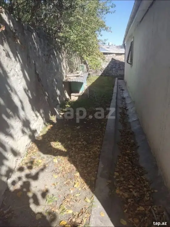 230 000 AZN - 8 otaqlı mənzil , Gədəbəy