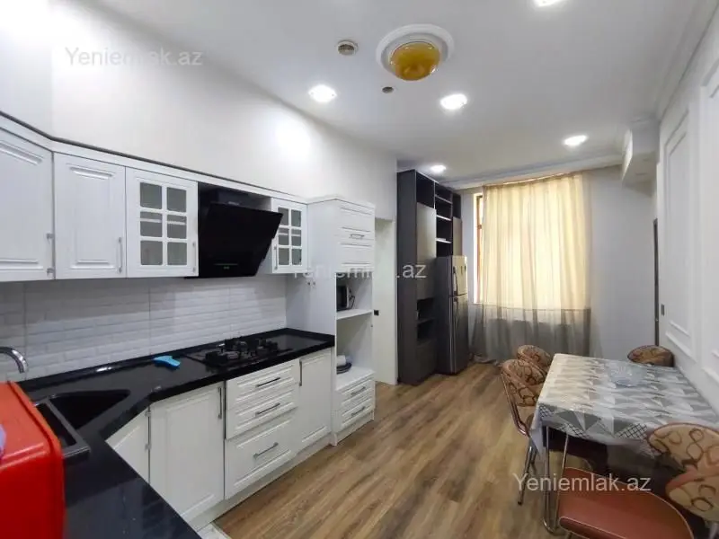 1 000 AZN - 3 otaqlı mənzil Kirayə (aylıq), Nəsimi, Bakı
