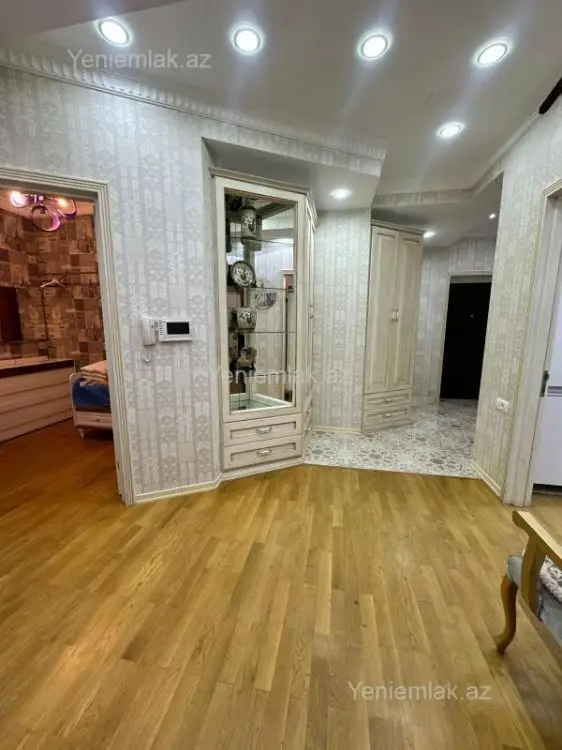 1 250 AZN - 3 otaqlı mənzil Kirayə (aylıq), Yasamal qəs., Yasamal, Bakı