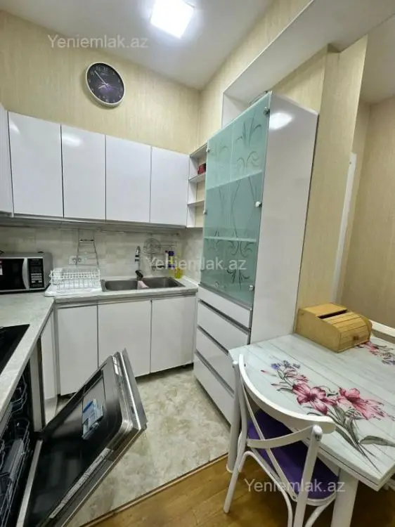 1 250 AZN - 3 otaqlı mənzil Kirayə (aylıq), Yasamal qəs., Yasamal, Bakı