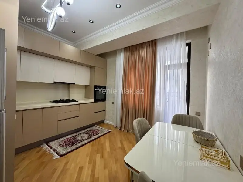 295 000 AZN - 3 otaqlı mənzil Satılır, Səbail, Bakı