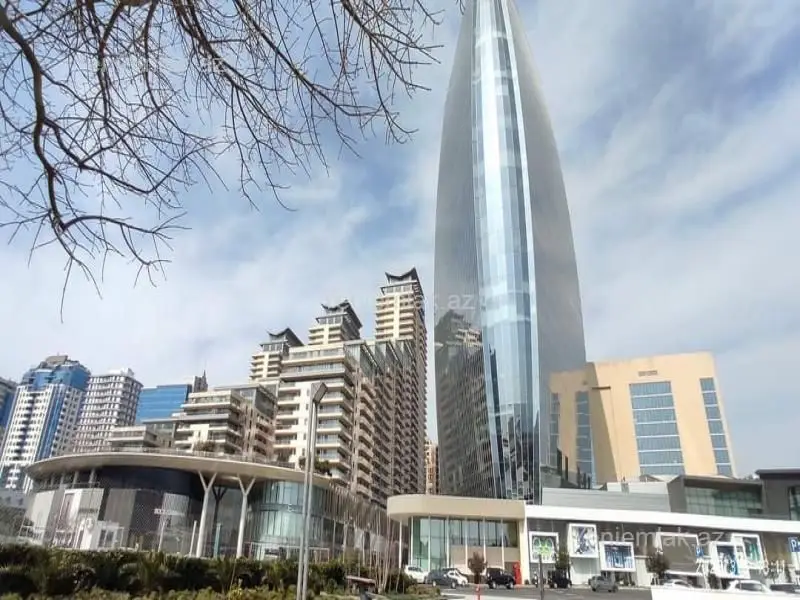 5 500 AZN - 3 otaqlı mənzil Kirayə (aylıq), Səbail, Bakı