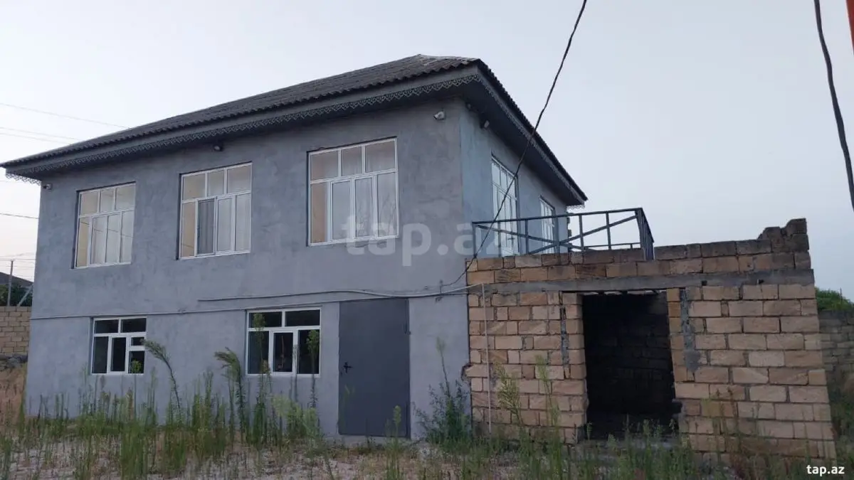 130 000 AZN - 6 otaqlı mənzil , Astara
