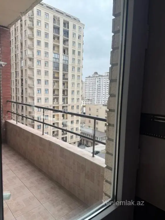 1 300 AZN - 4 otaqlı mənzil Kirayə (aylıq), Nəsimi, Bakı