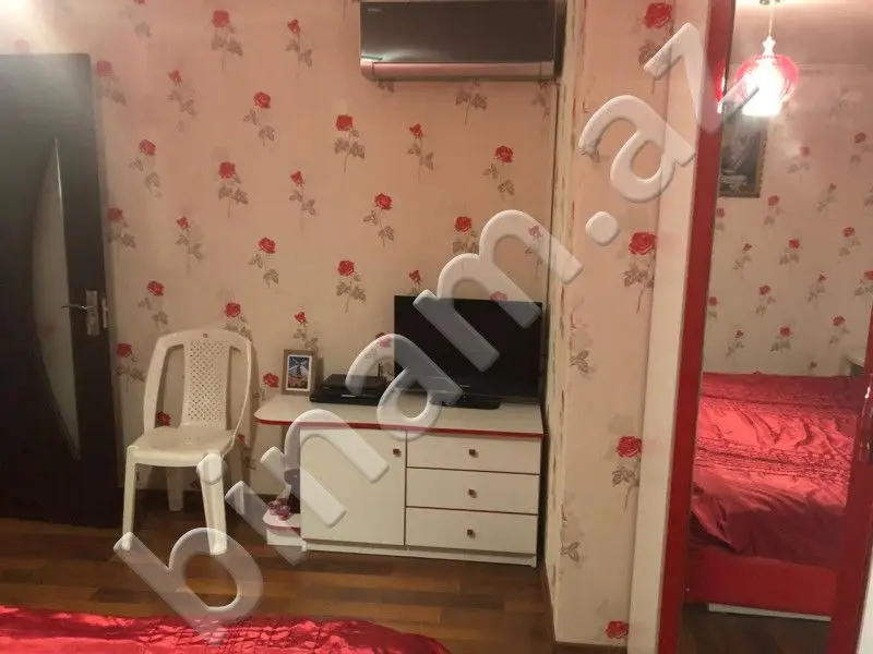 300 000 AZN - 6 otaqlı mənzil Satılır, Xaçmaz