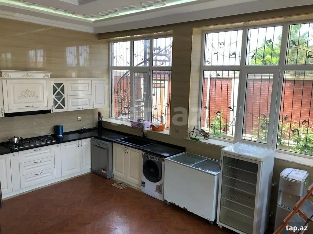 275 000 AZN - 5 otaqlı mənzil , Nabran