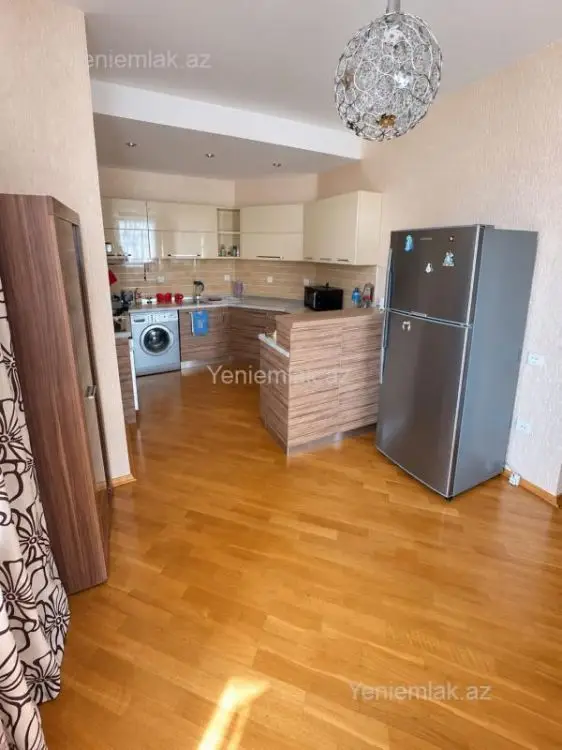 1 000 AZN - 3 otaqlı mənzil Kirayə (aylıq), Yasamal qəs., Yasamal, Bakı