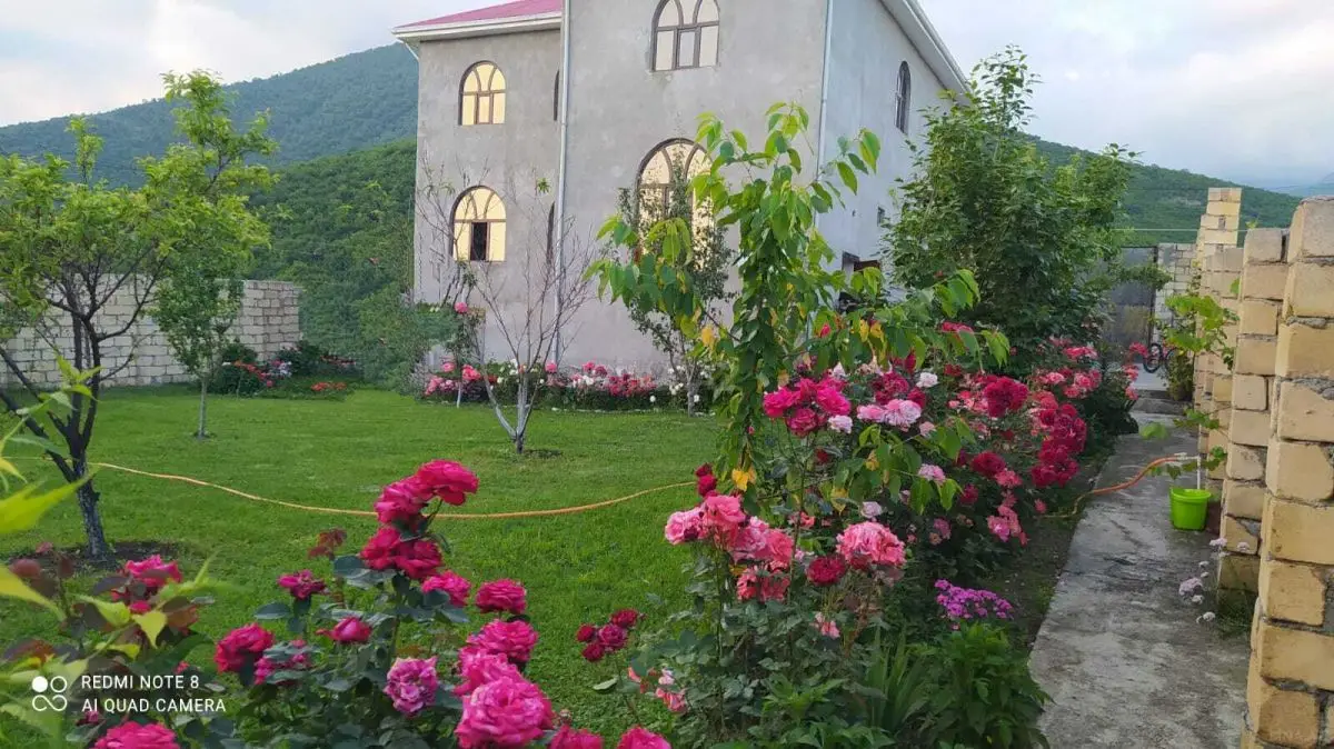 185 000 AZN - 6 sot Torpaq Satılır, Oğuz