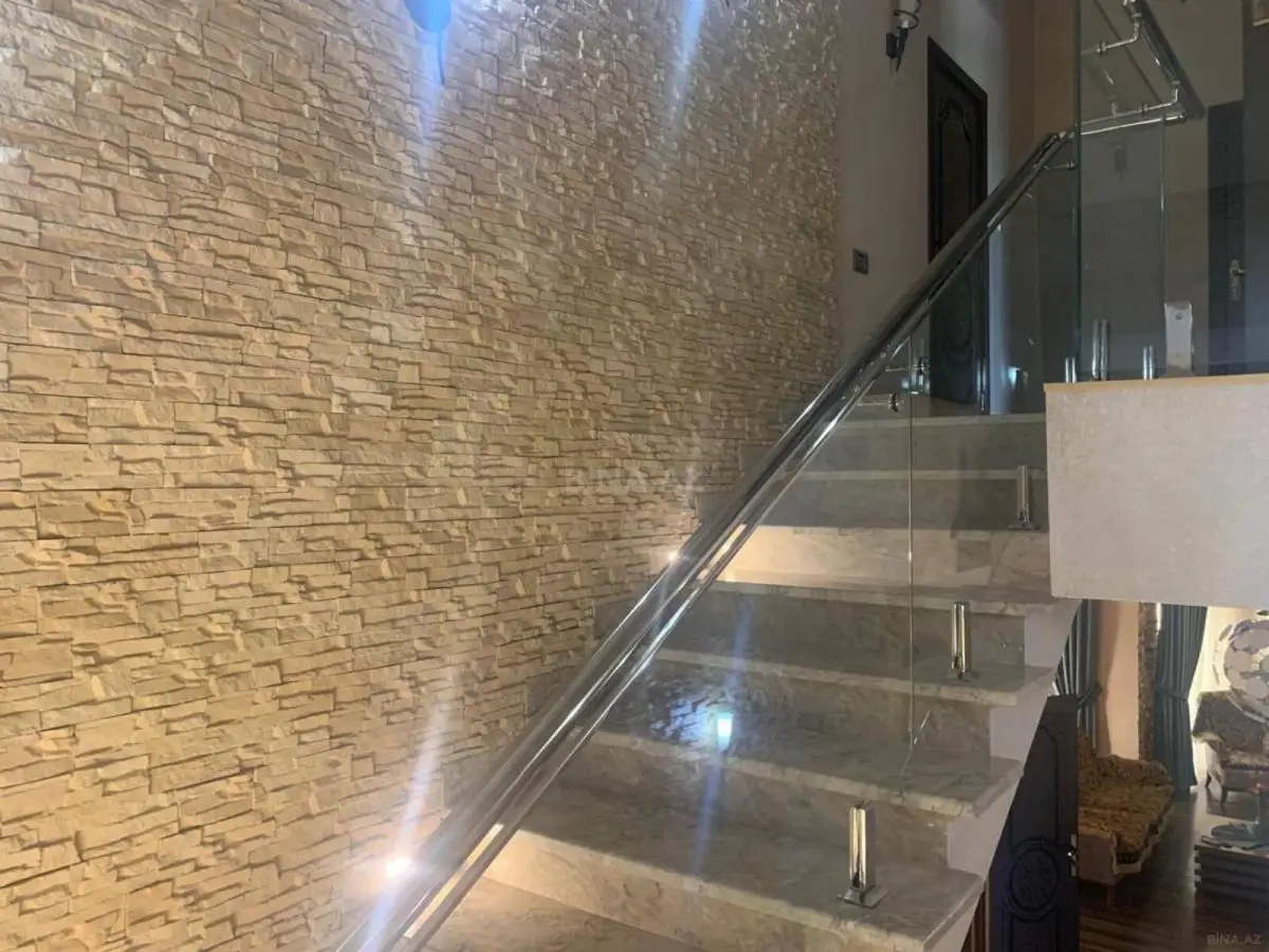 490 000 AZN - 5 otaqlı mənzil Satılır, Oğuz