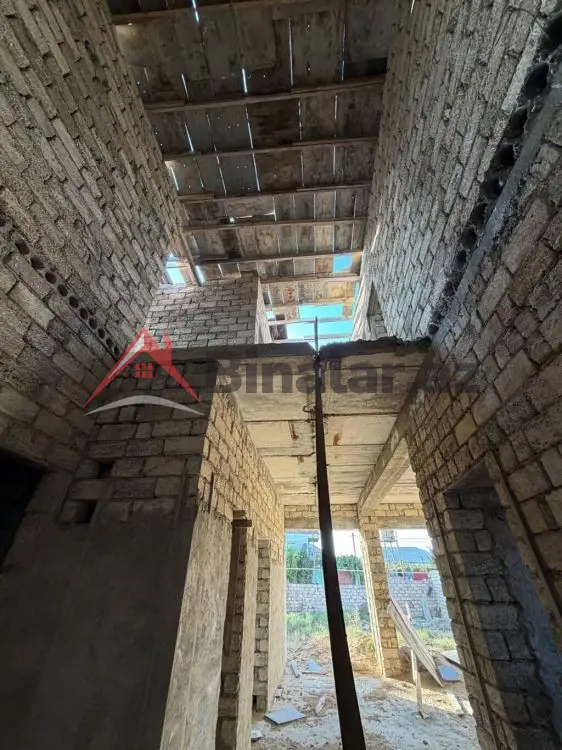 110 AZN - 5 otaqlı mənzil Satılır, Qobustan