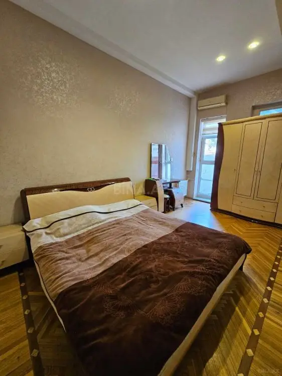 105 000 AZN - 4 otaqlı mənzil Satılır, Gəncə