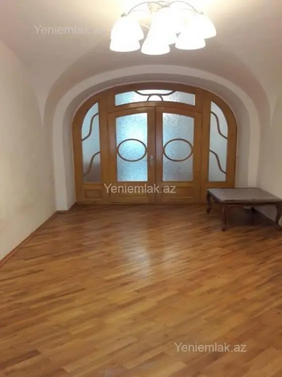 800 AZN - 70 m² Obyekt / Ofis Kirayə (aylıq), Səbail, Bakı