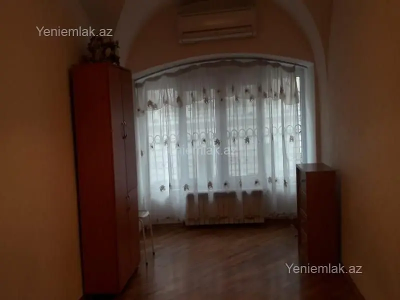 800 AZN - 70 m² Obyekt / Ofis Kirayə (aylıq), Səbail, Bakı