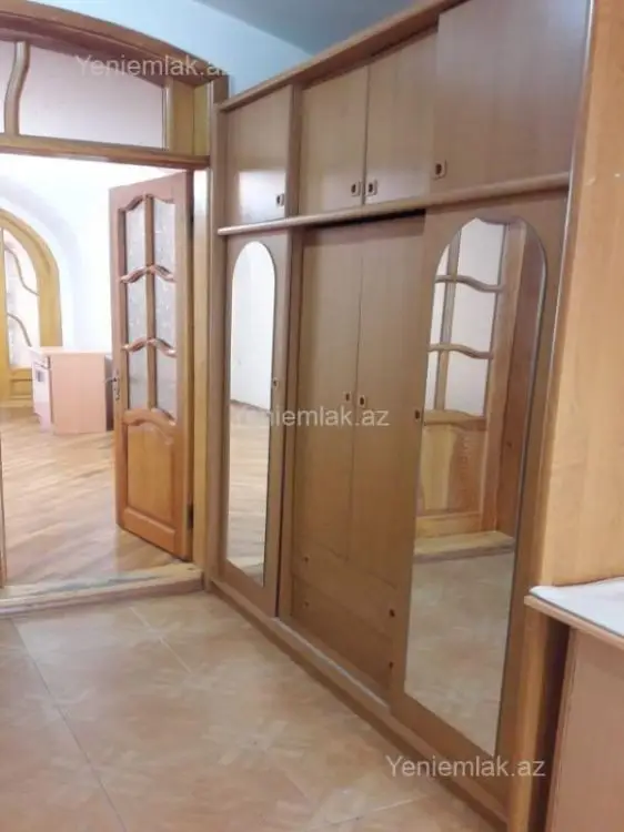 800 AZN - 70 m² Obyekt / Ofis Kirayə (aylıq), Səbail, Bakı