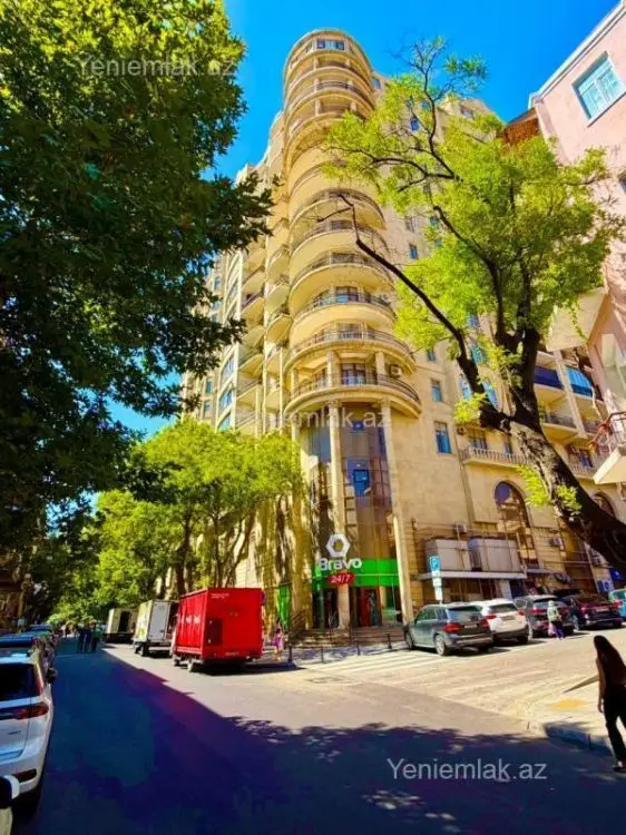 565 000 AZN - 3 otaqlı mənzil Satılır, İçəri şəhər, Səbail, Bakı