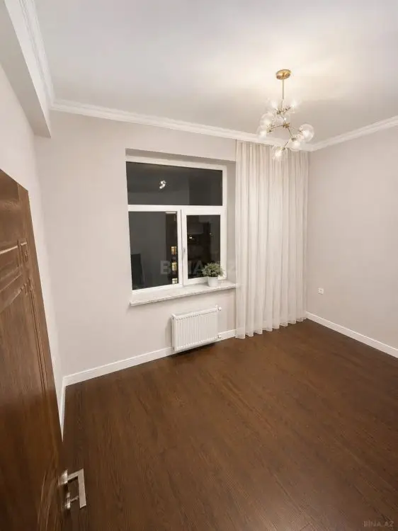 700 AZN - 3 otaqlı mənzil Kirayə (aylıq), Yasamal qəs., Abşeron