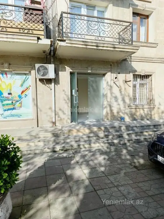 600 AZN - 18 m² Obyekt / Ofis Kirayə (aylıq), Bakıxanov qəs., Sabunçu, Bakı